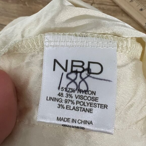 NBD X Revolve Bria Ivory Lace Overlay Halter Dress Size M‎ NWT - Picture 4 of 11